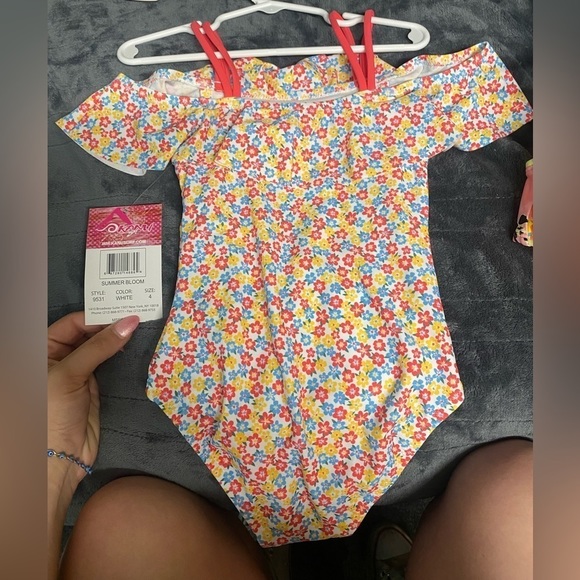 KANU surf super cute summer bloom one piece bathing suit! Size 4 (girls) - Picture 2 of 3